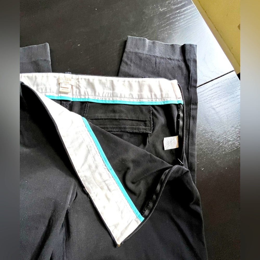 J Crew black stretch capri pants, size 10. Side zipper.
